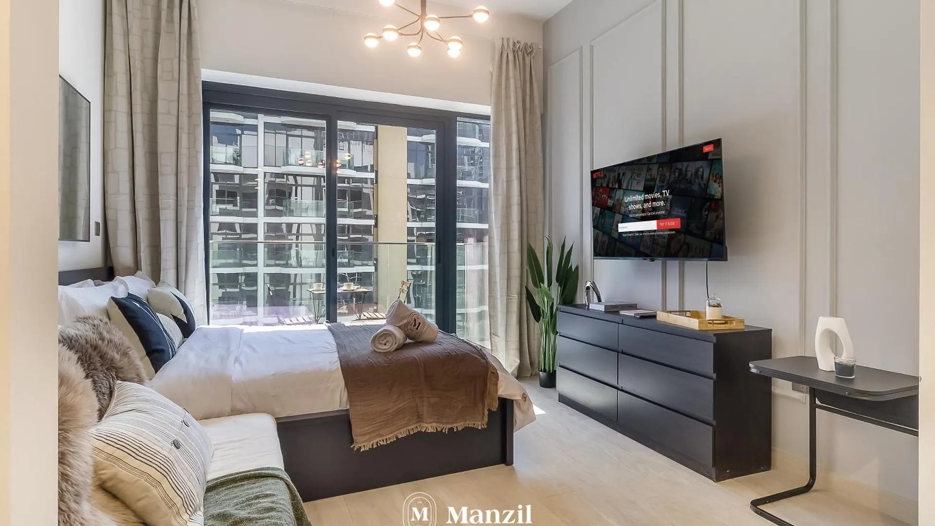 Elegant Studio W Balcony View Near Downtown Dubai